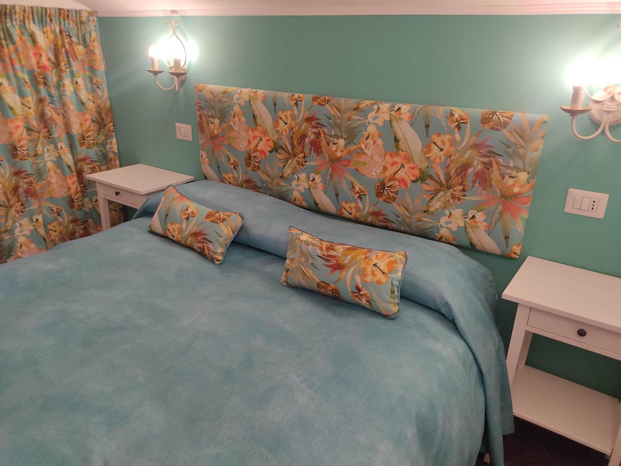 Ca De Rossana Bed&Breakfast San Remo Habitación foto