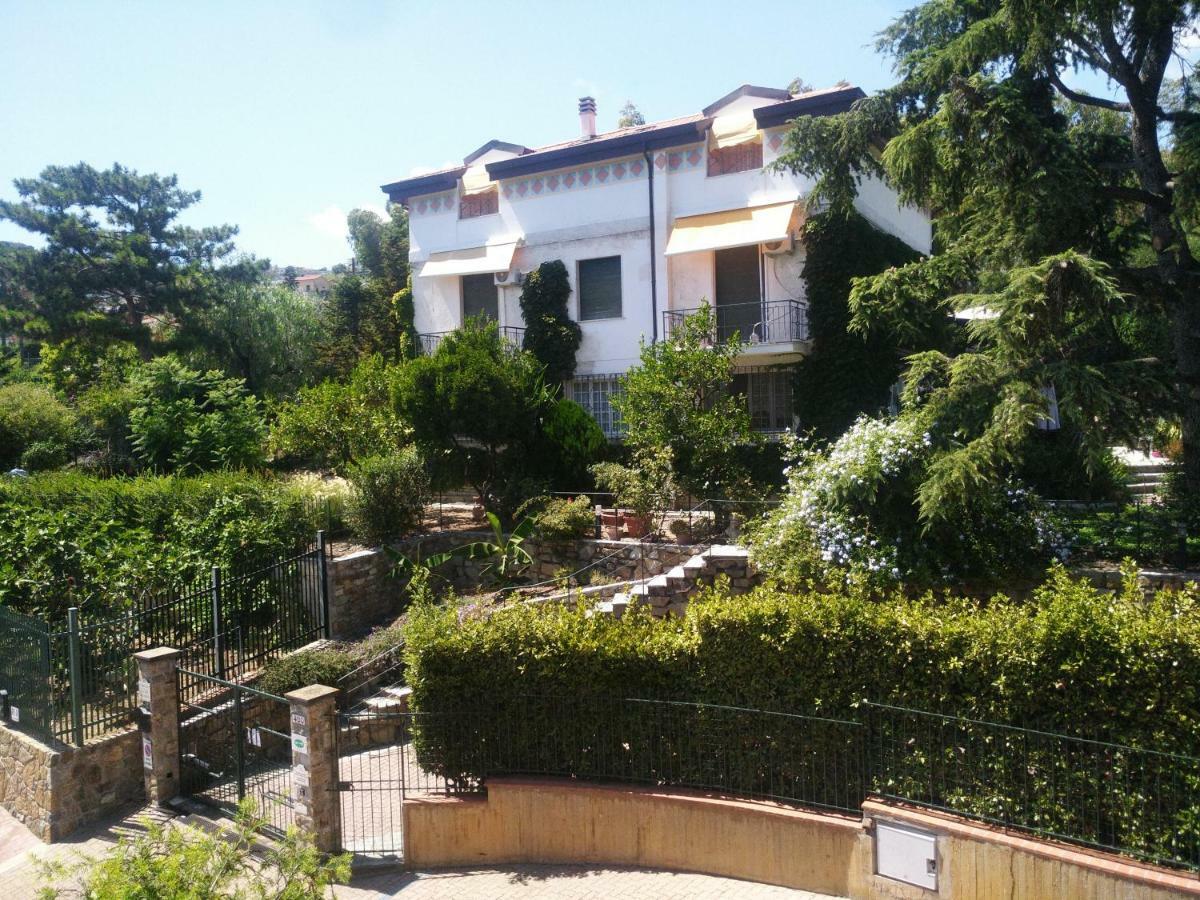 Ca De Rossana Bed&Breakfast San Remo Exterior foto